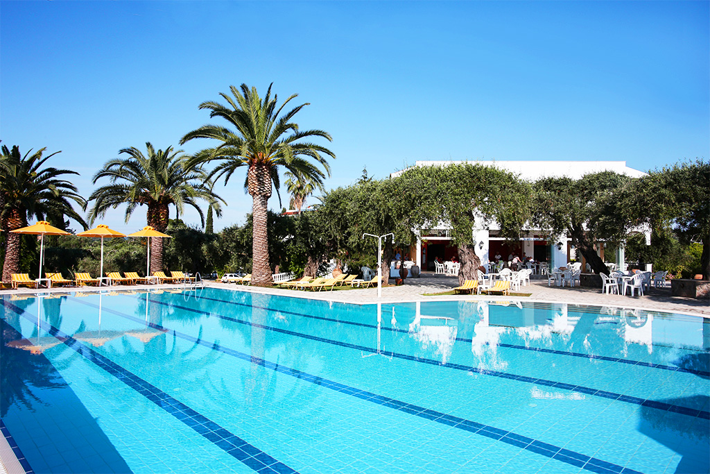 Paradise Hotel Corfou 3*
