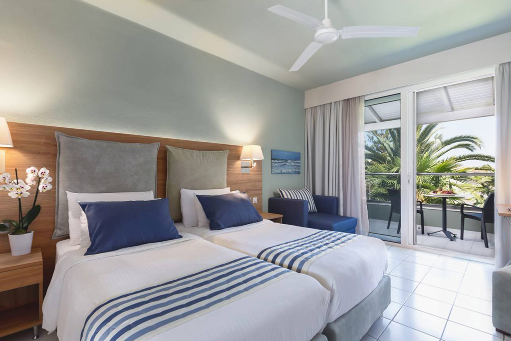 Acharavi Beach Hotel 4*