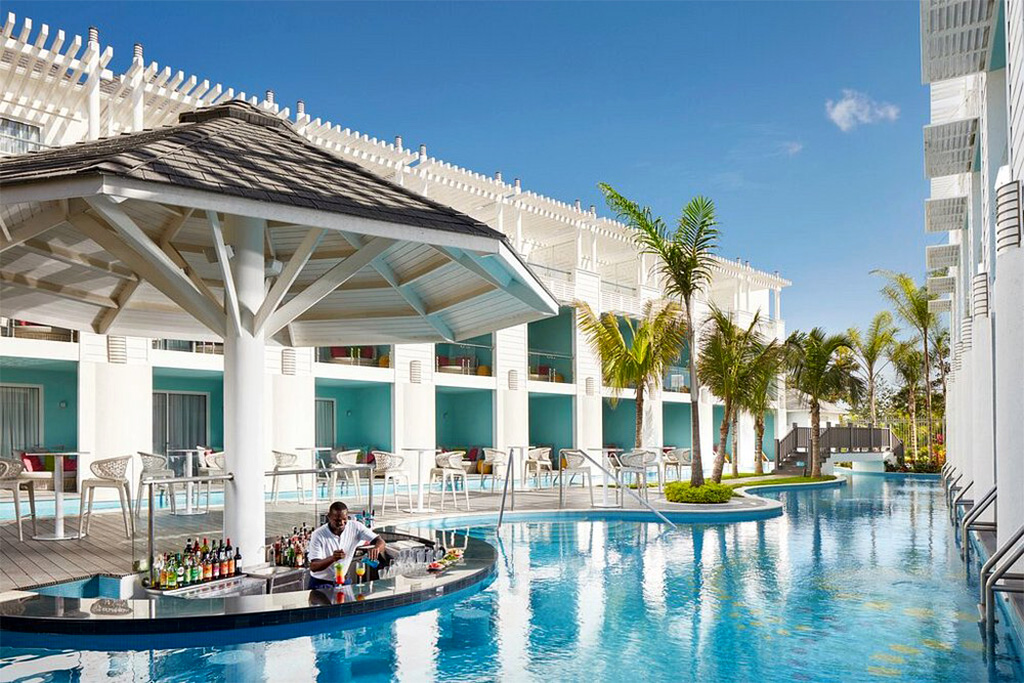 Azul Beach Resort 5*