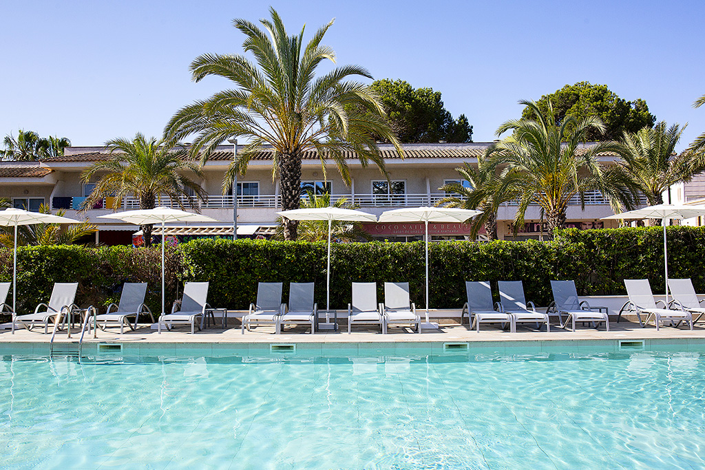 BQ Sarah 3* Adult Only +16