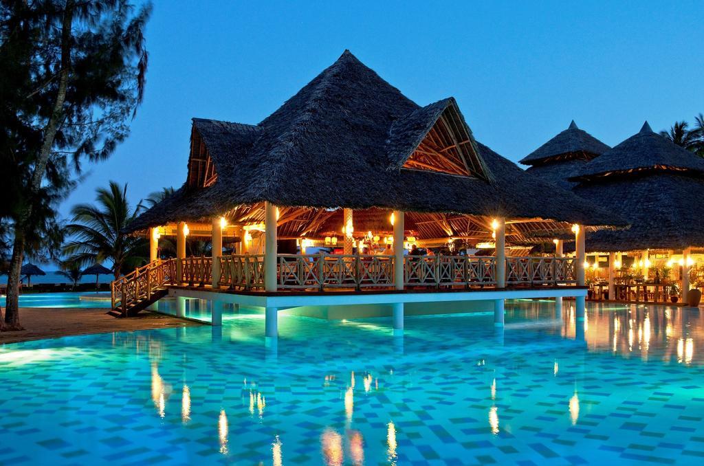 Hôtel Neptune Palm Beach Boutique Resort & Spa 4* + Safari 2 nuits, Séjour Kenya par Ôvoyages Hôtel Neptune Palm Beach Boutique Resort & Spa 4* + Safari 2 nuits, Séjour Kenya par Ôvoyages