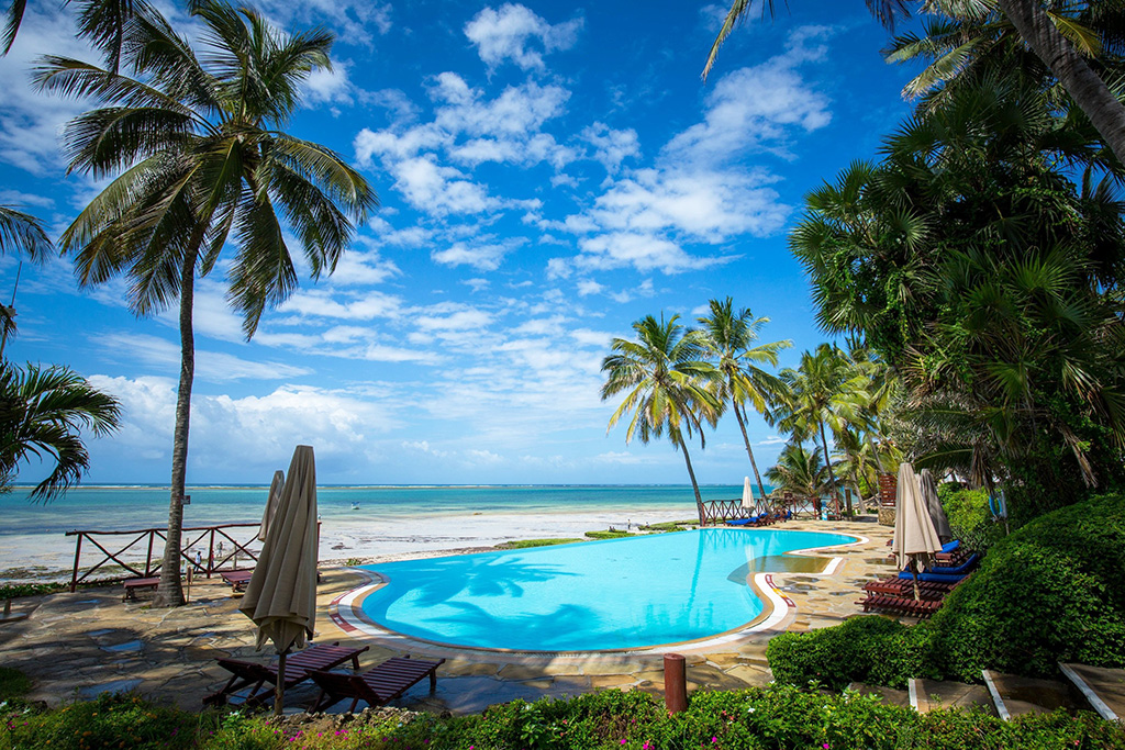 Hôtel Voyager Beach Resort 4* + Safari 2 nuits, Séjour Kenya par Ôvoyages