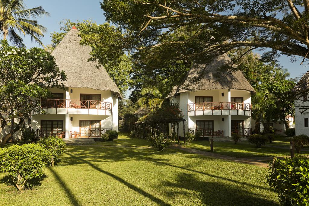 Hôtel Neptune Village Beach Resort & Spa 4* + Safari 3 nuits, Séjour Kenya par Ôvoyages Hôtel Neptune Village Beach Resort & Spa 4* + Safari 3 nuits, Séjour Kenya par Ôvoyages