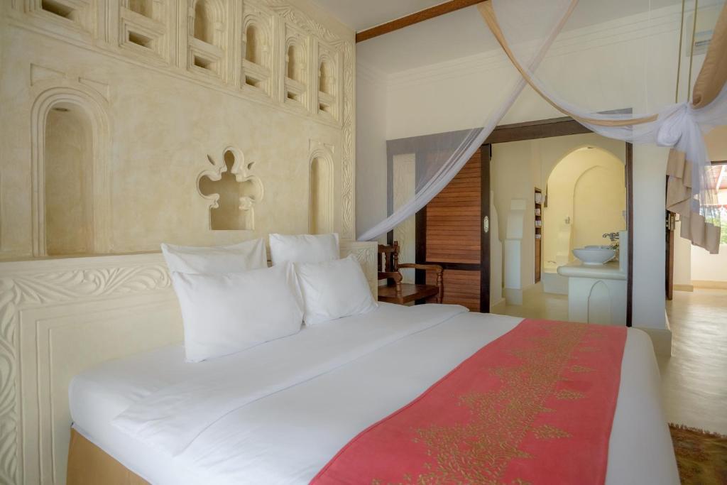 Hôtel Swahili Beach Resort 5* + Safari 3 nuits, Séjour Kenya par Ôvoyages