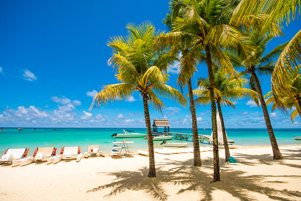 Combiné Autotour Evasion Réunionnaise & Ôclub Experience Le Grand Bleu Hôtel & Spa 3*, Combiné Île Maurice par Ôvoyages Combiné Autotour Evasion Réunionnaise & Ôclub Experience Le Grand Bleu Hôtel & Spa 3*, Combiné Île Maurice par Ôvoyages