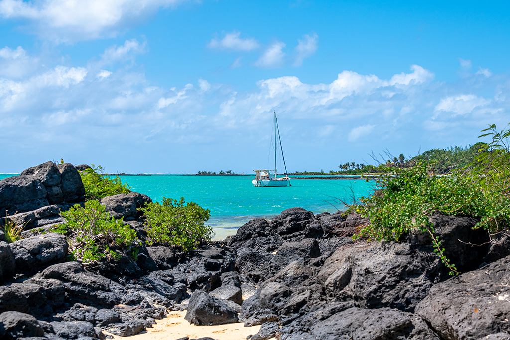 Combiné Azur Paradise 3* Adult Only + 15 & Gosun Beach Hotel 3*, Séjour Île Maurice par Ôvoyages