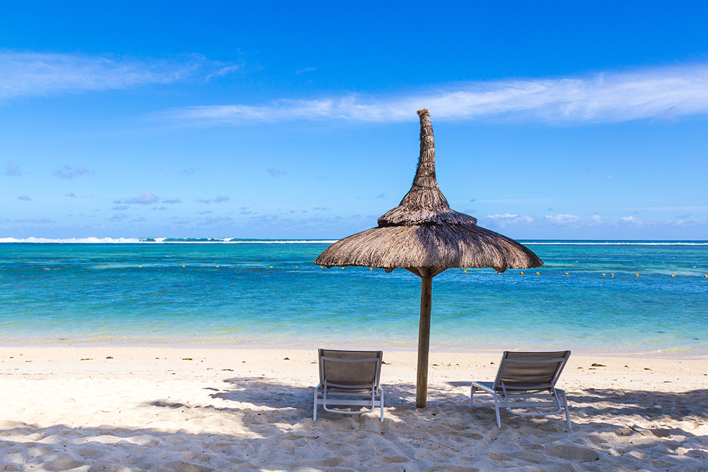 Combiné Azur Paradise 3* Adult Only + 15 & Gosun Beach Hotel 3*, Séjour Île Maurice par Ôvoyages