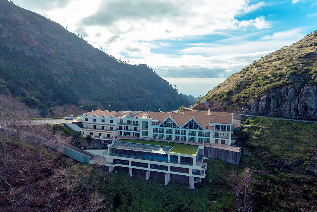 Eira do Serrado Hotel & Spa 4*