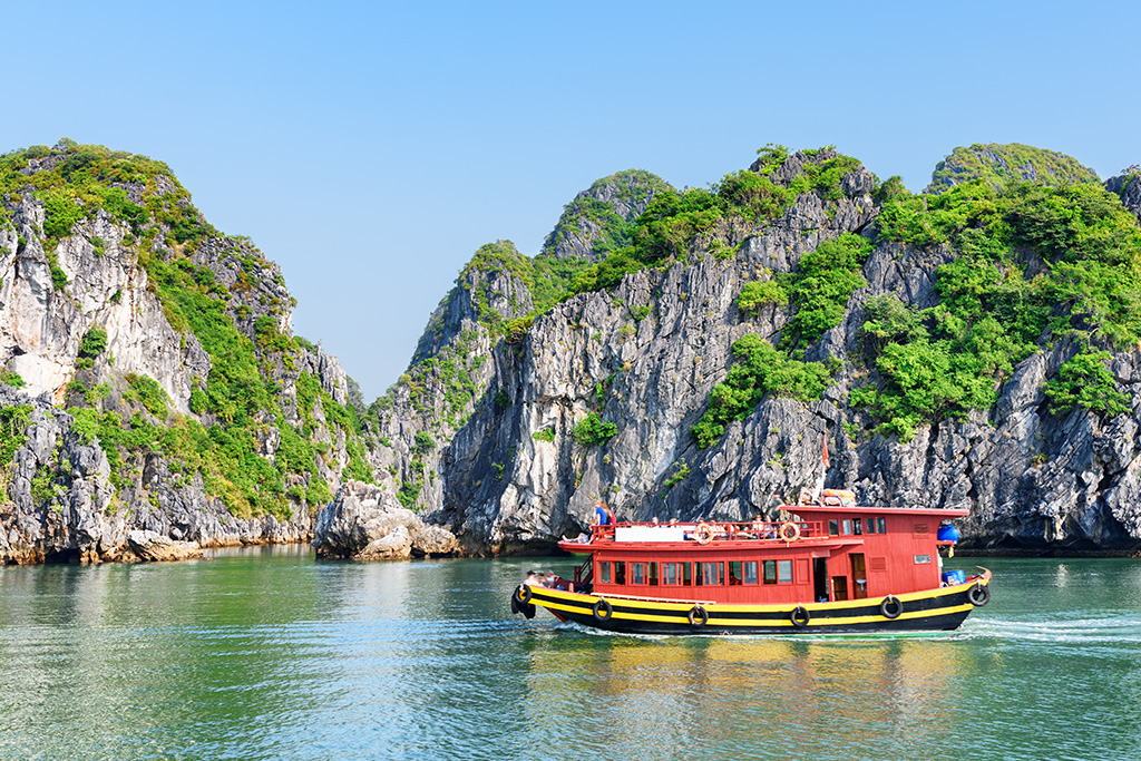 Circuit Paysages Majestueux du Nord au Sud et croisière prestige sur le mythique 14 nuits, Séjour Vietnam par Ôvoyages