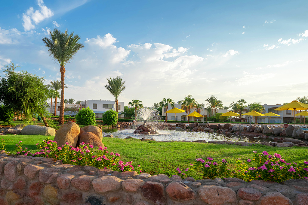 Aurora Oriental Resort 5*