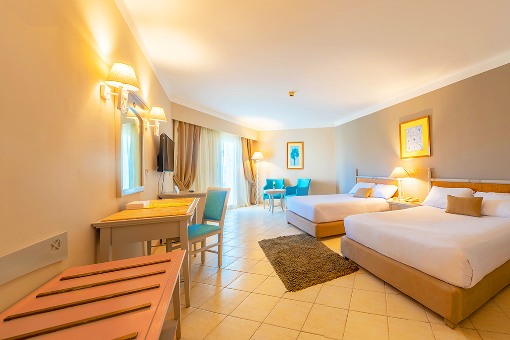 Aurora Oriental Resort 5*