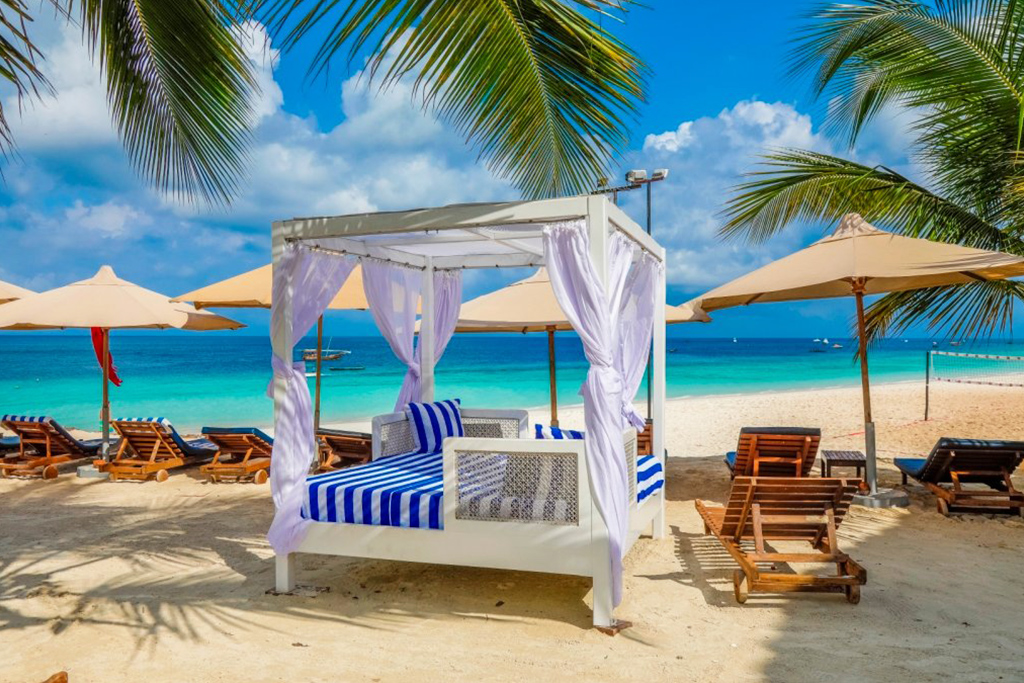 Combiné Royal Zanzibar Beach Resort 5* + Safari 2 nuits dans la réserve de Selous, Combiné Tanzanie par Ôvoyages