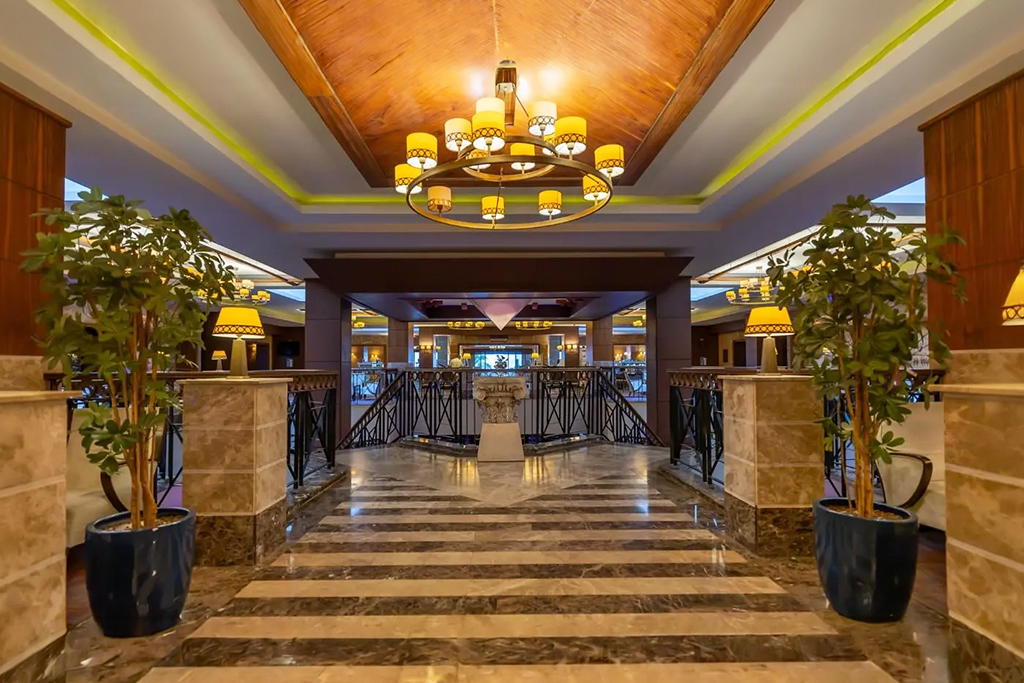 Hôtel Fantasia De Luxe 5*