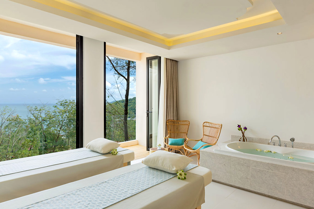 Bandara Beach Resort Phuket 4* by Ôvoyages