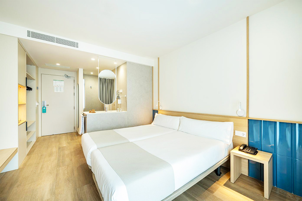 Port Alicante City & Beach 4*