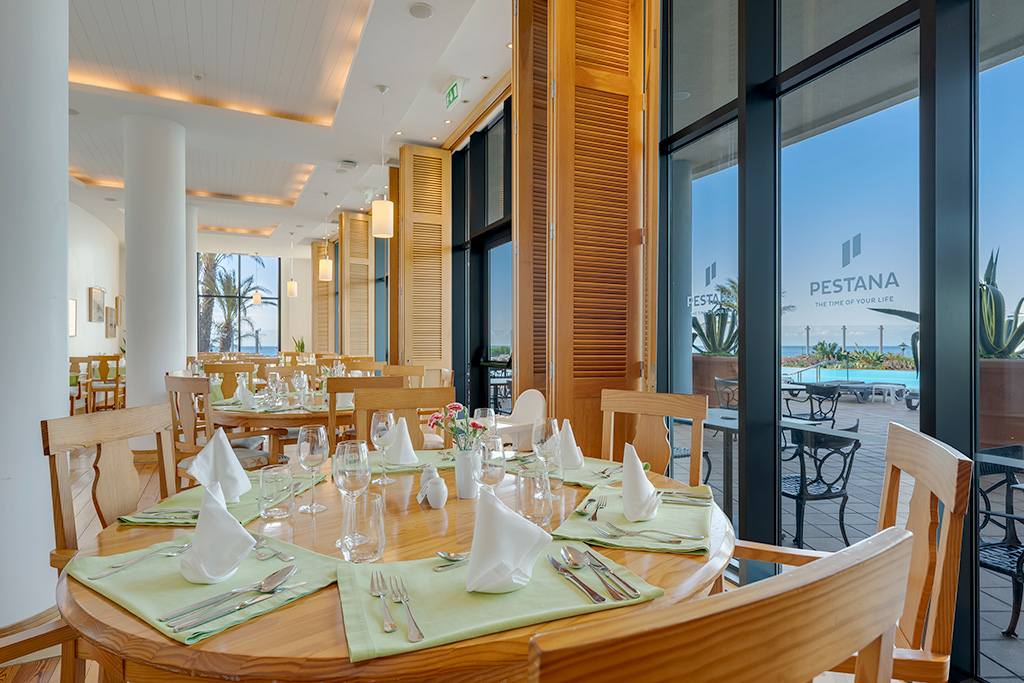 Pestana Grand Ocean 5* By Ôvoyages, Séjour Portugal, Madère, Île de Madère par Ôvoyages Pestana Grand Ocean 5* By Ôvoyages, Séjour Portugal, Madère, Île de Madère par Ôvoyages