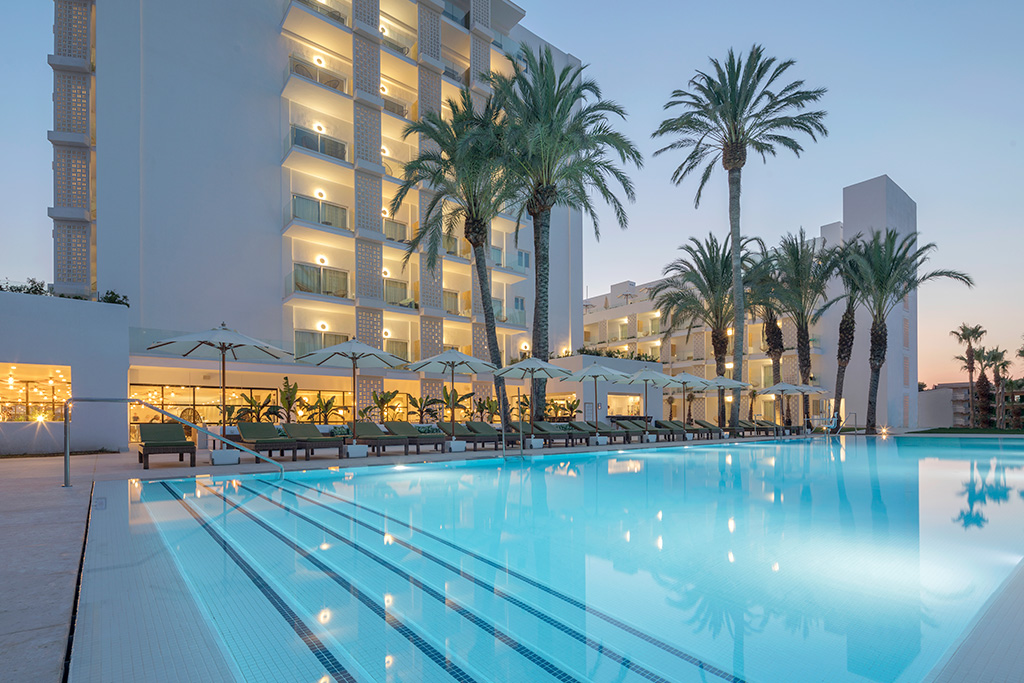 Hôtel HM Ayron Park 5* Adult Only +16, Séjour Espagne & ses îles, Baléares, Majorque par Ôvoyages Hôtel HM Ayron Park 5* Adult Only +16, Séjour Espagne & ses îles, Baléares, Majorque par Ôvoyages