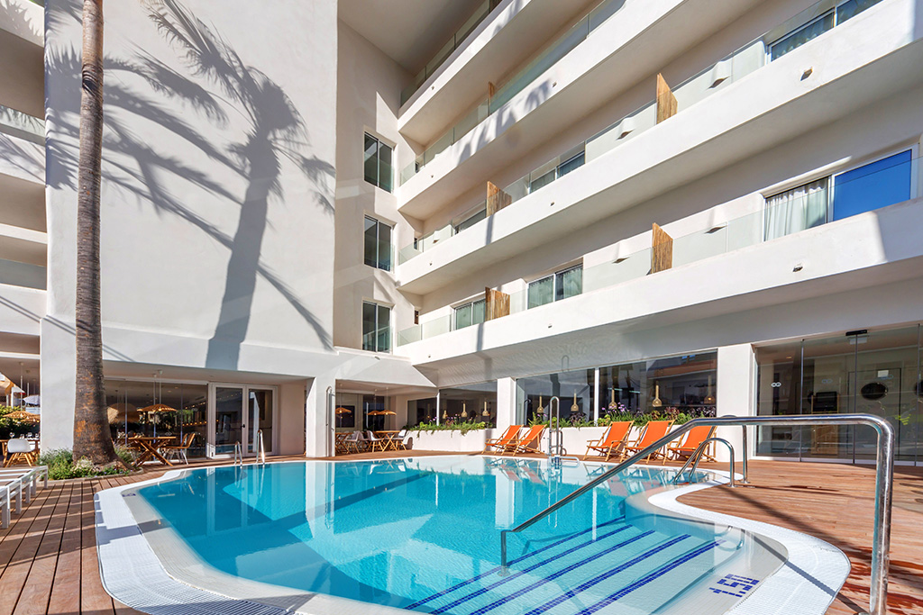 Hôtel HM Alma Beach 4* Adult Only +18, Séjour Espagne & ses îles, Baléares, Majorque par Ôvoyages