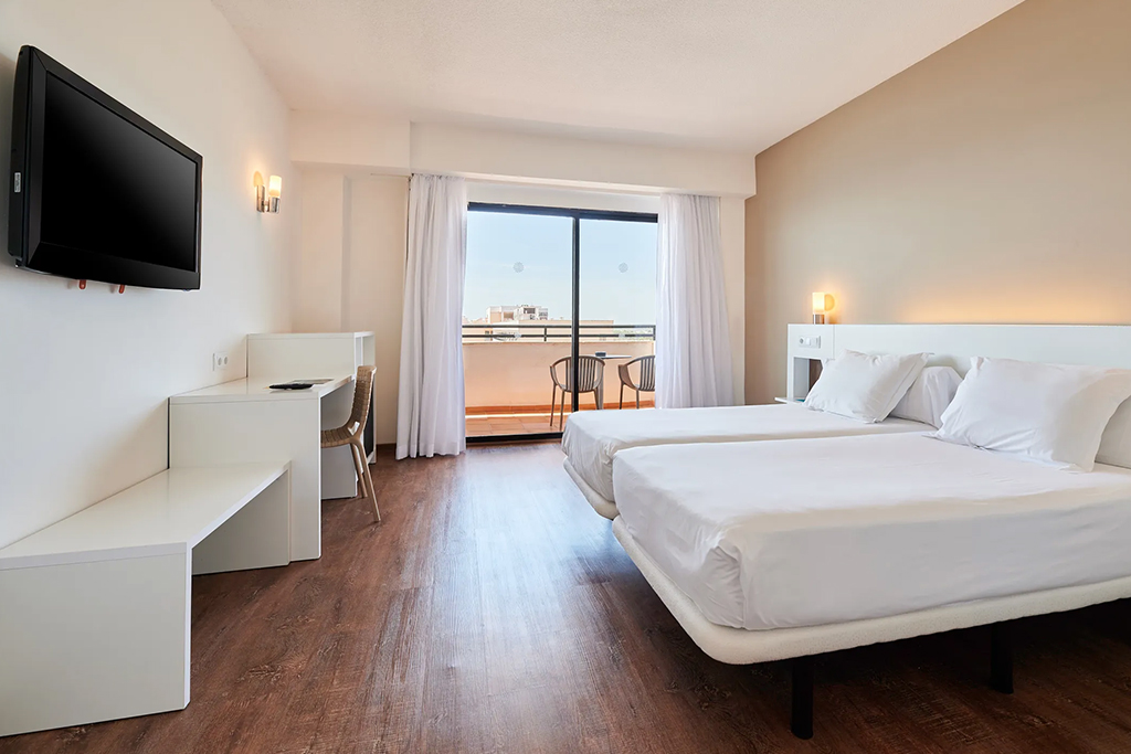 Alua Calas De Mallorca Resort 4* By Ôvoyages