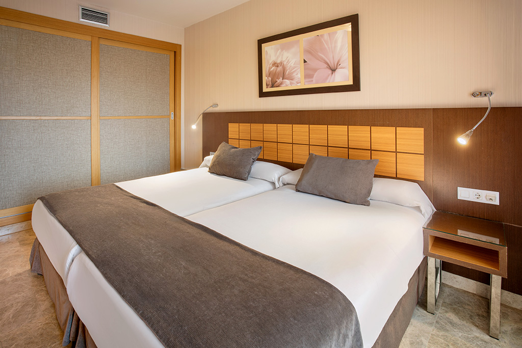 Hôtel Holiday World Polynesia 4*