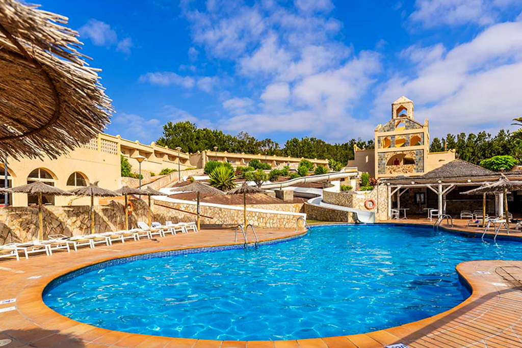 SBH Monica Beach Resort 4* By Ôvoyages