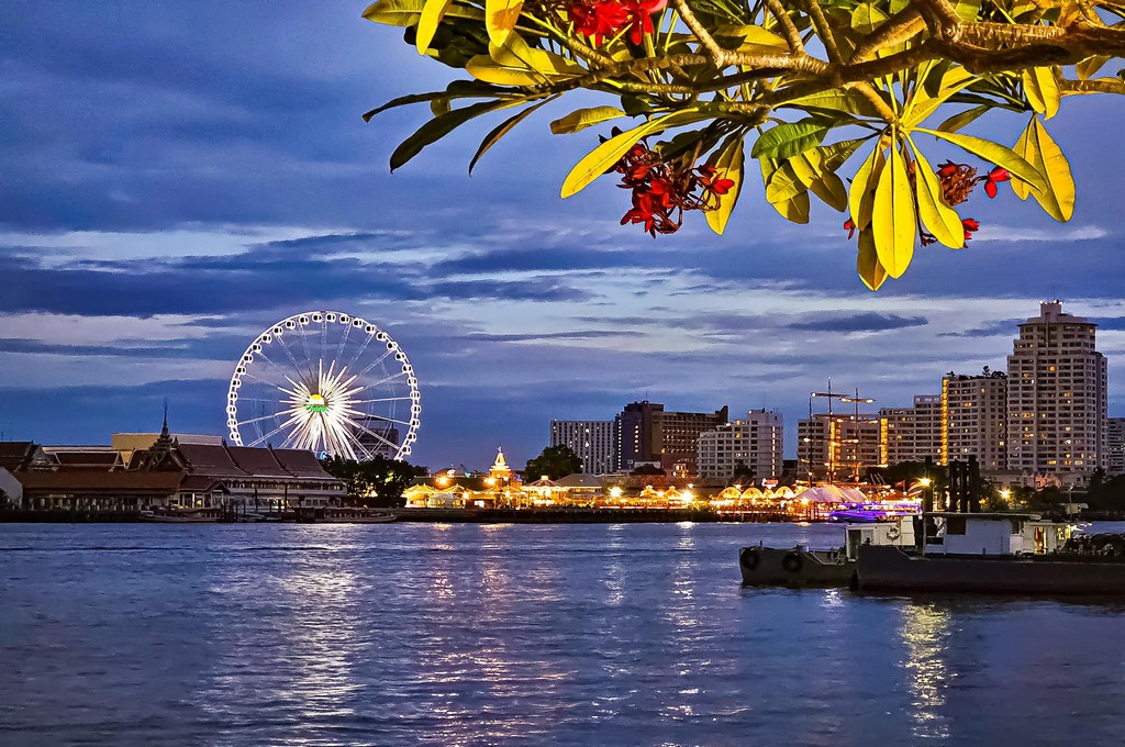 Combiné Ôcity Xperience Away Bangkok Riverside 4 & Ôclub Experience Khaolak Emerald Beach Resort & Spa 4