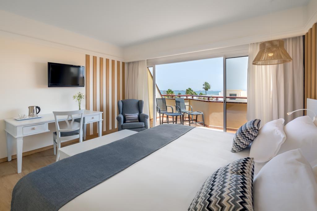 Hôtel Barceló Corralejo Bay 4* Adult Only +18, Séjour Espagne & ses îles, Canaries, Fuerteventura par Ôvoyages Hôtel Barceló Corralejo Bay 4* Adult Only +18, Séjour Espagne & ses îles, Canaries, Fuerteventura par Ôvoyages