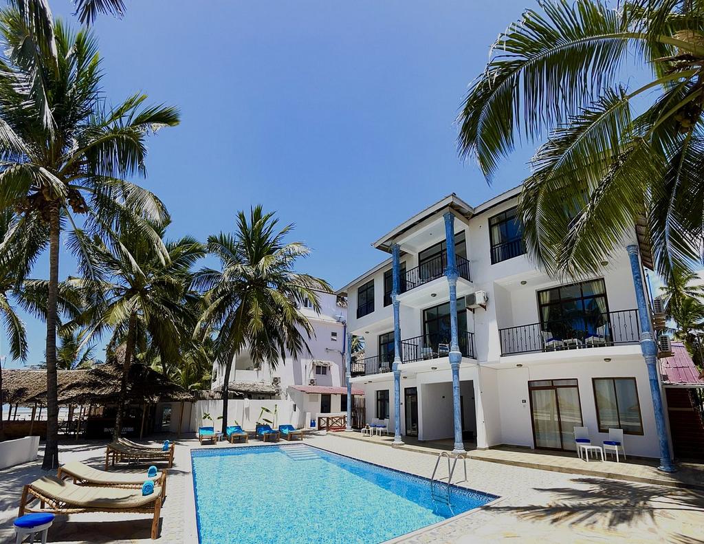 Bianco Azzurro Hotel & Restaurant