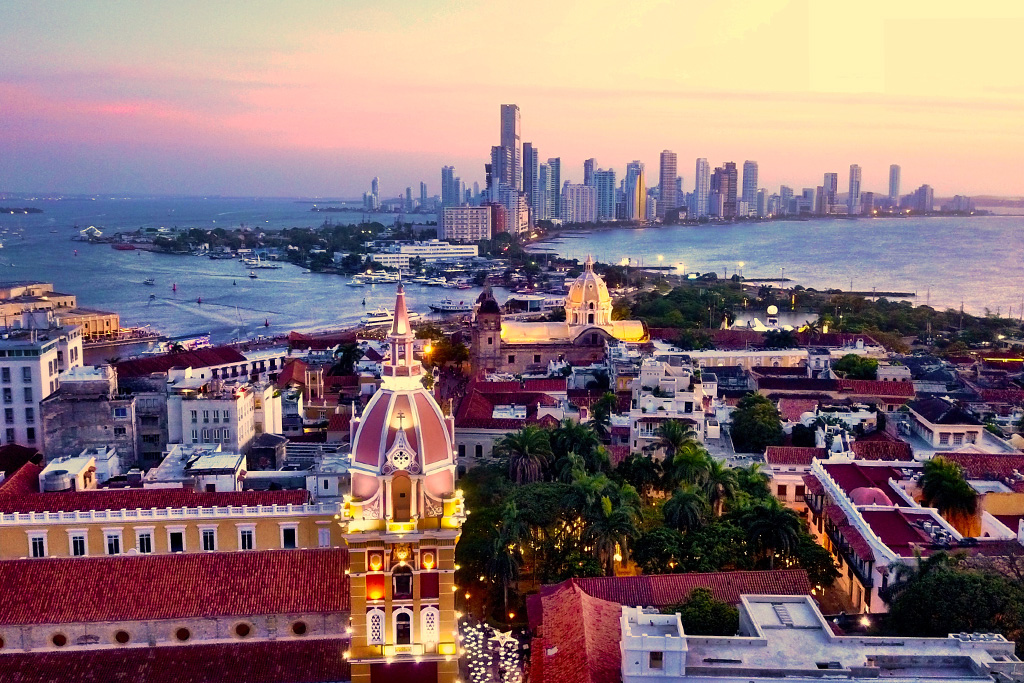 Combiné Découverte de Medellín & Ôclub Select Grand Sirenis Cartagena 5*, Combiné Colombie, Medellin par Ôvoyages