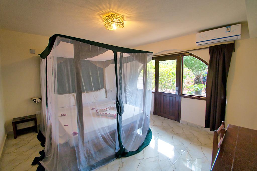 Hôtel Palumbo Waves Resort 4* + Safari 1 nuit en avion, Combiné Tanzanie, Zanzibar par Ôvoyages Hôtel Palumbo Waves Resort 4* + Safari 1 nuit en avion, Combiné Tanzanie, Zanzibar par Ôvoyages