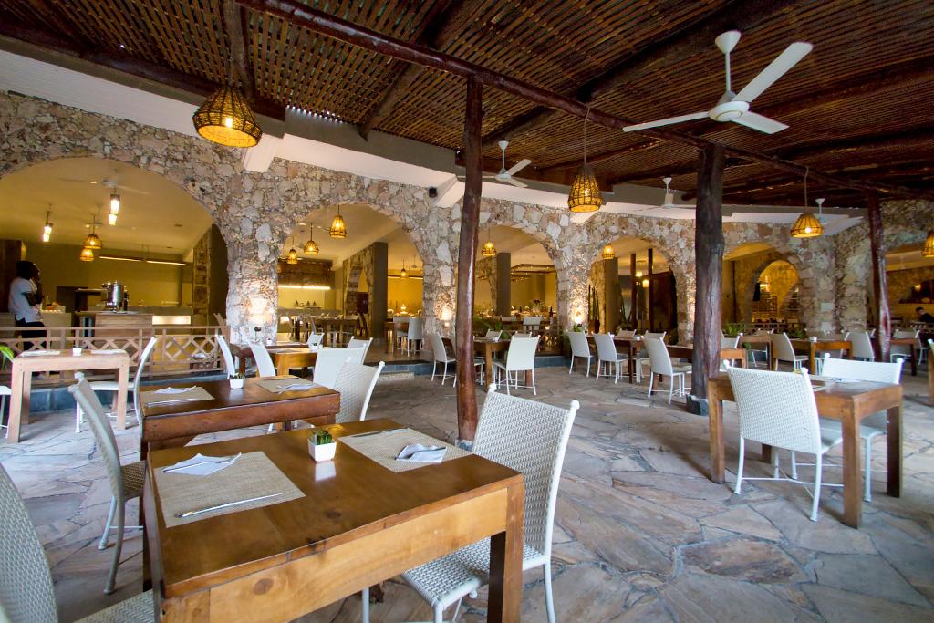 Hôtel Palumbo Waves Resort 4* + Safari 1 nuit en avion, Combiné Tanzanie, Zanzibar par Ôvoyages Hôtel Palumbo Waves Resort 4* + Safari 1 nuit en avion, Combiné Tanzanie, Zanzibar par Ôvoyages