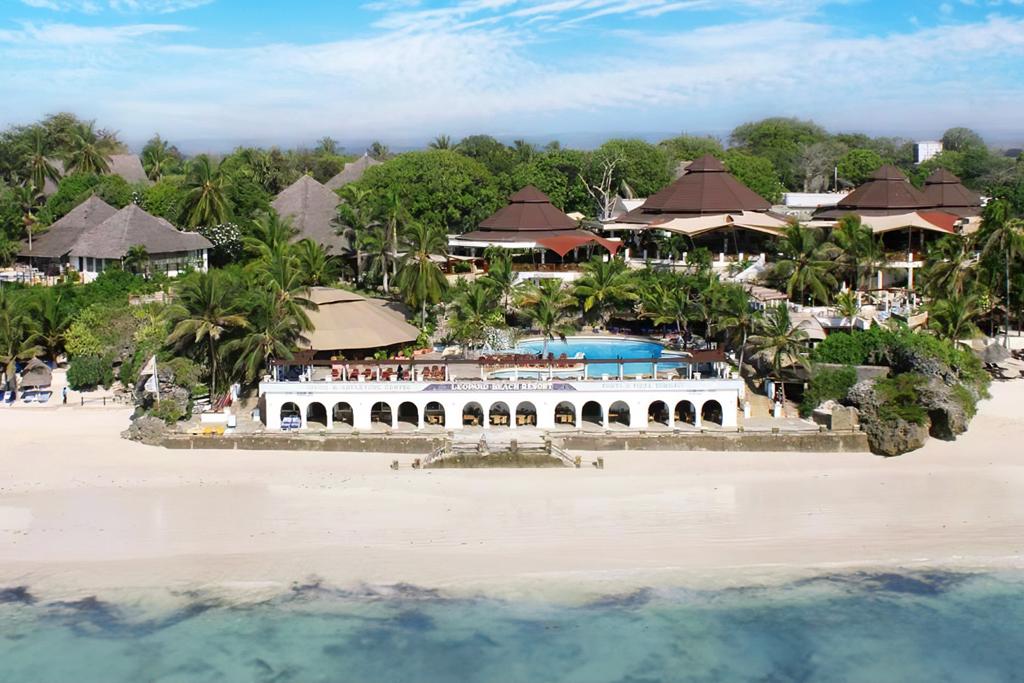 Combiné Safari Kenya : Tsavo, Naivasha, Lac Naivasha et Amboseli & Leopard Beach Resort 5*, Combiné Kenya par Ôvoyages