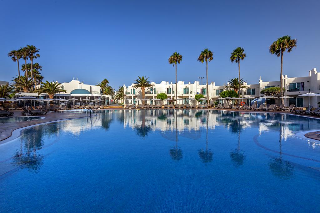 Barceló Corralejo Sands 4*, Séjour Espagne & ses îles, Canaries, Fuerteventura par Ôvoyages Barceló Corralejo Sands 4*, Séjour Espagne & ses îles, Canaries, Fuerteventura par Ôvoyages