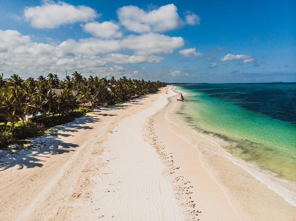 Hôtel SBH Kilindini Resort 5* + Safari 2 nuits, Combiné Tanzanie, Zanzibar par Ôvoyages