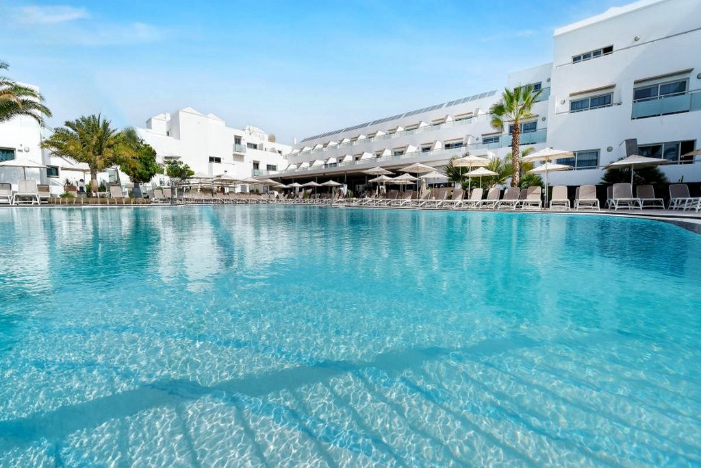 Lanzarote Village 4*