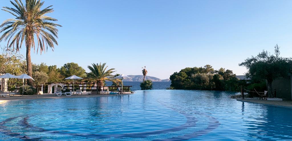 Ôclub Select Hydra Beach Resort 5*