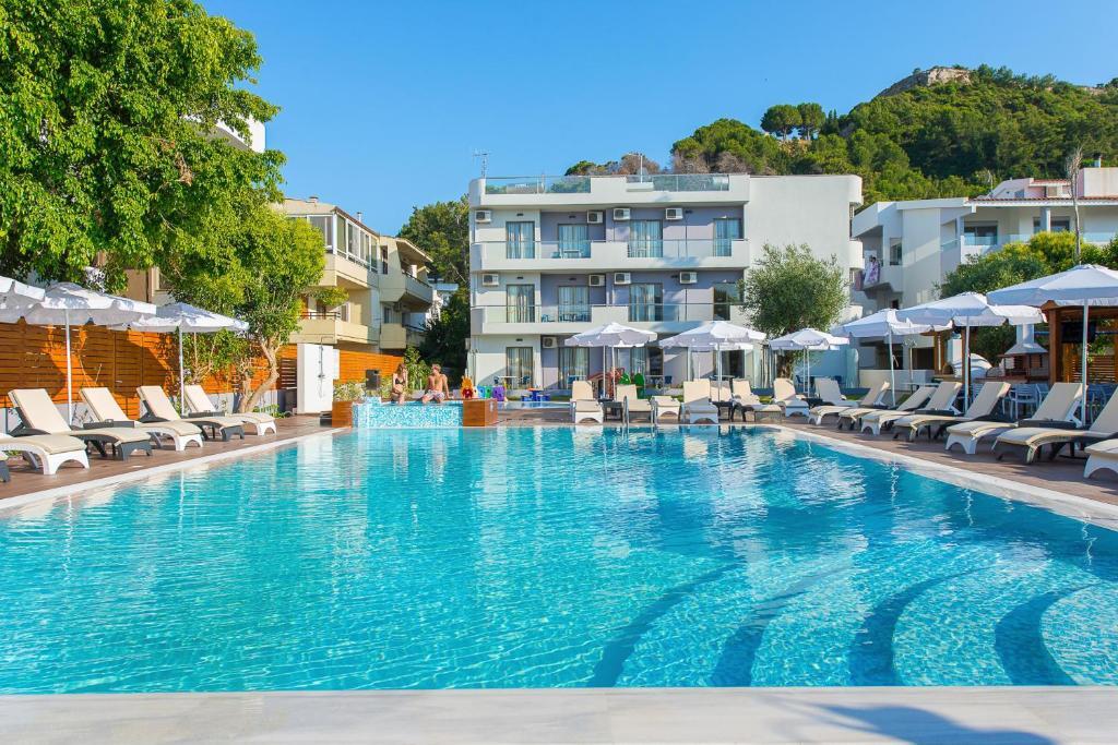 Sunny Days Hotel & Resort By Ôvoyages 4*