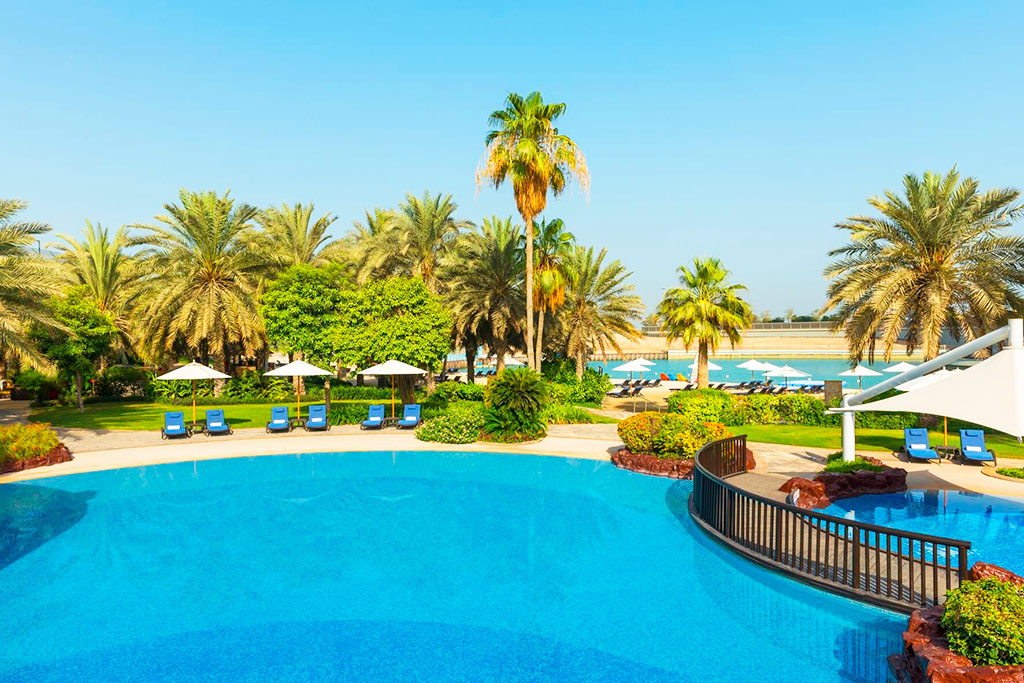 Sheraton Abu Dhabi Hotel & Resort 5*