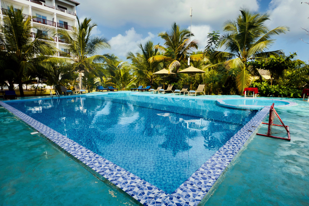 Smart club Malika Nungwi 4*