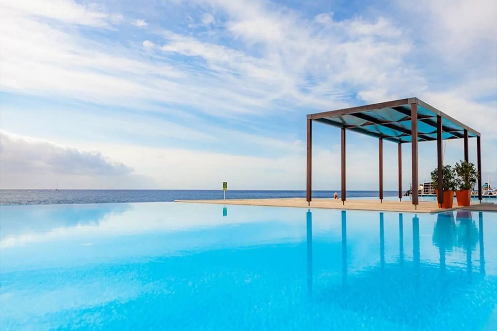 Vidamar Madeira Resort & Sea 5*