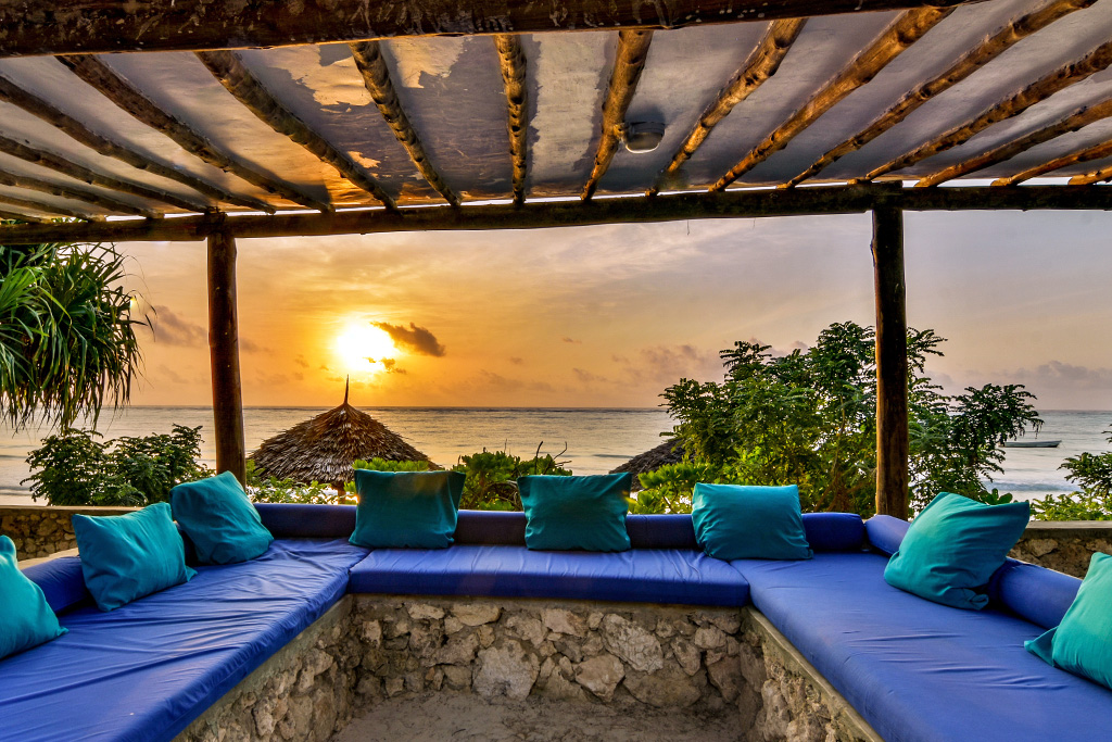 Hôtel Kena Beach 4* Sup by Ôvoyages + Safari 1 nuit, Combiné Tanzanie, Zanzibar par Ôvoyages