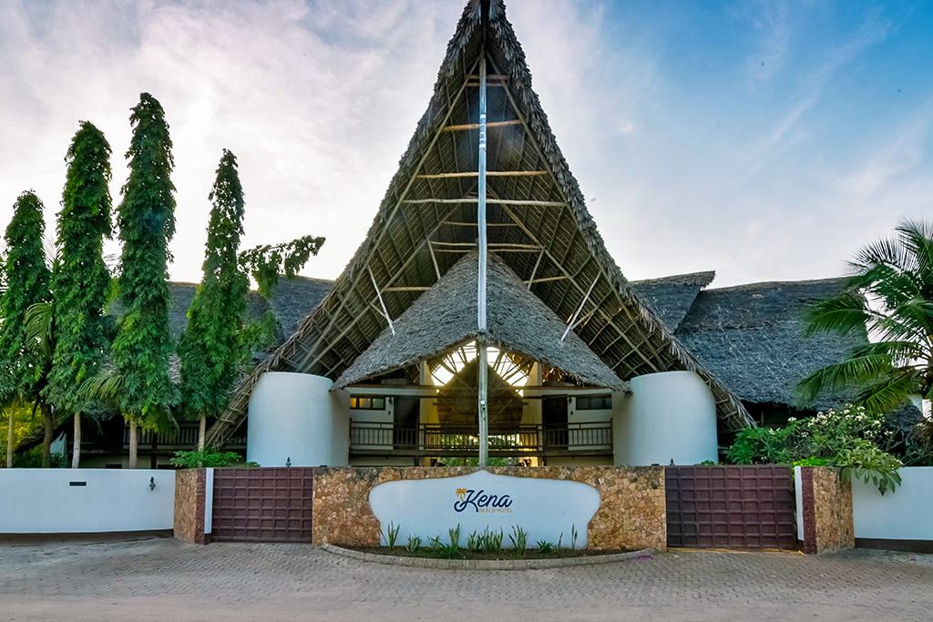 Hôtel Kena Beach 4* Sup by Ôvoyages + Safari 1 nuit, Combiné Tanzanie, Zanzibar par Ôvoyages