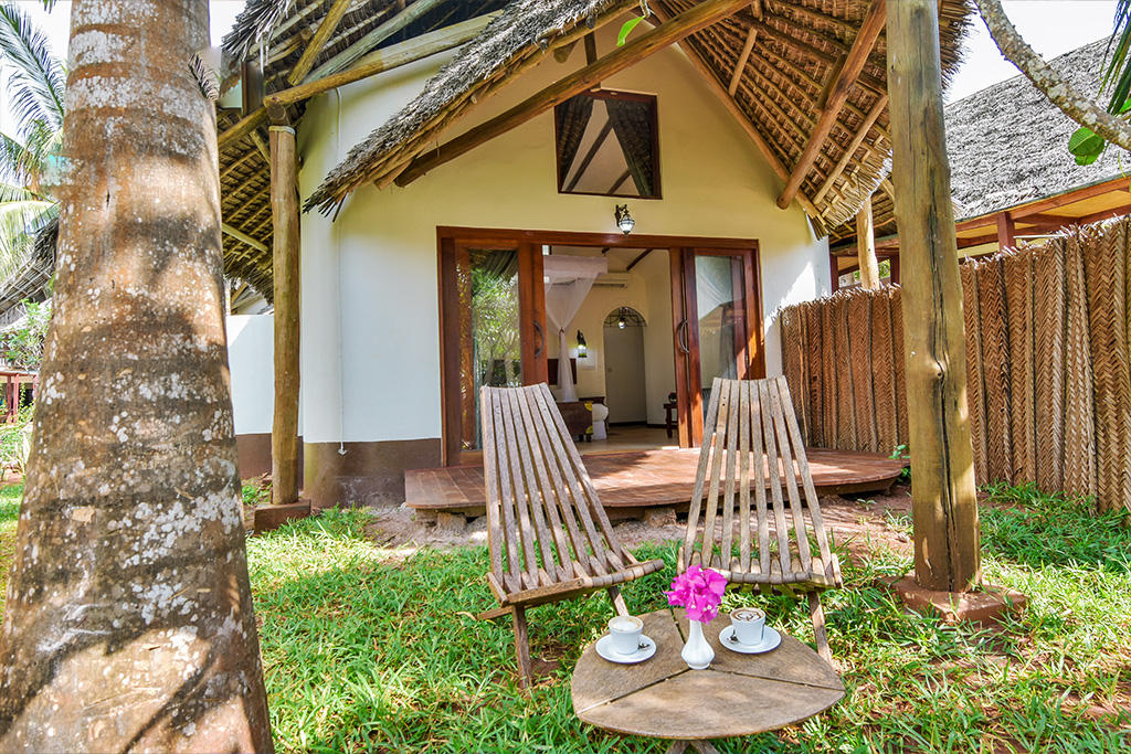 Hôtel Kena Beach 4* Sup by Ôvoyages + Safari 1 nuit, Combiné Tanzanie, Zanzibar par Ôvoyages